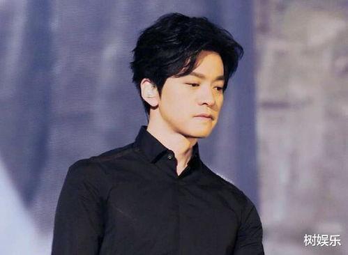 庞龙爆料李健视频播放,视频播放背后的感人瞬间